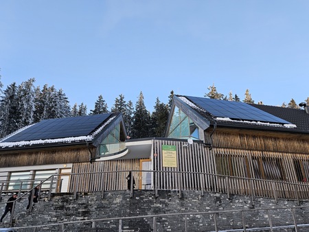 Sončna elektrarna na objektu Center Kope